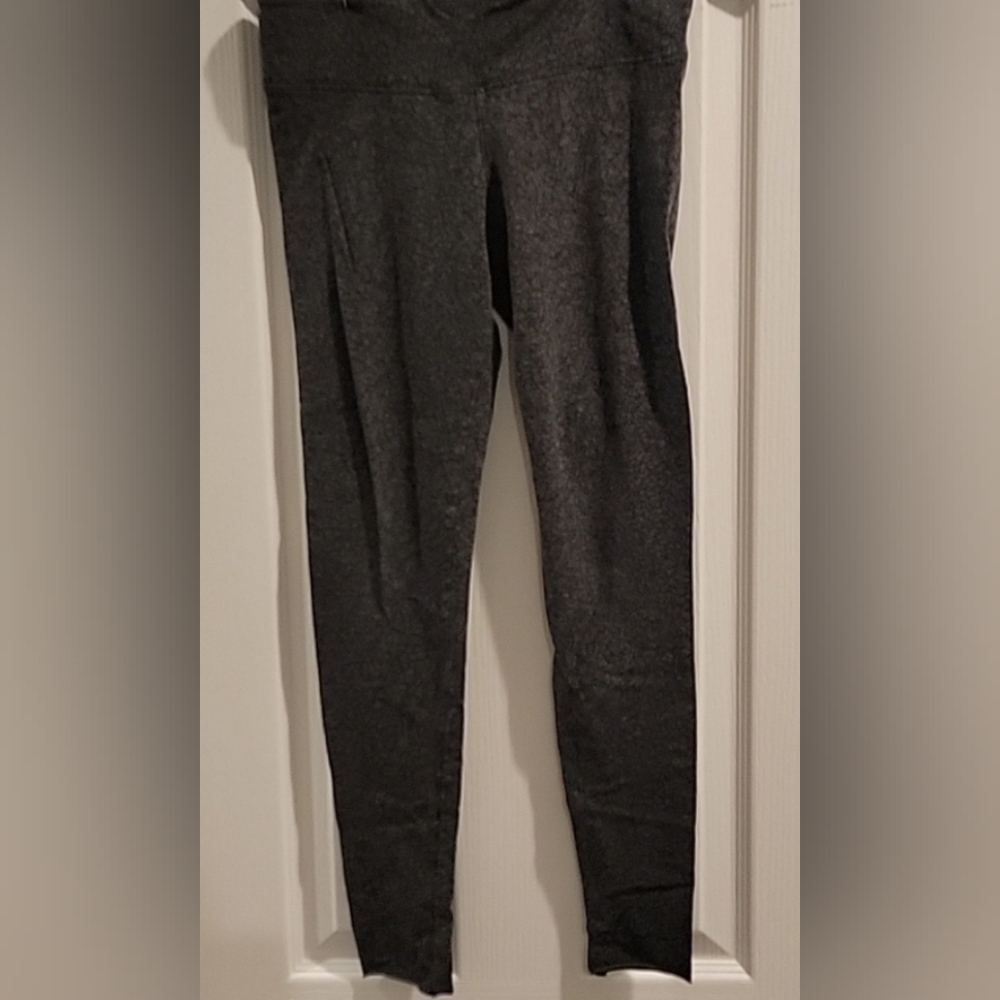 ARITIZA TNA Pants EUC, Size SM.